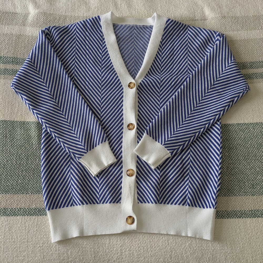Tanou Blue and White Striped Cardigan